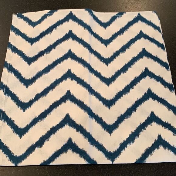 New Bundle of 12 Napkins & 12 Placemats - Chevron Ikat Rustic Farmhouse Style - Picture 8 of 12
